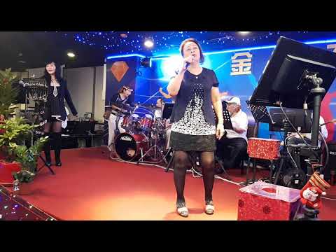 美女大姐演唱~ 船上的小姐 2019年7月21日