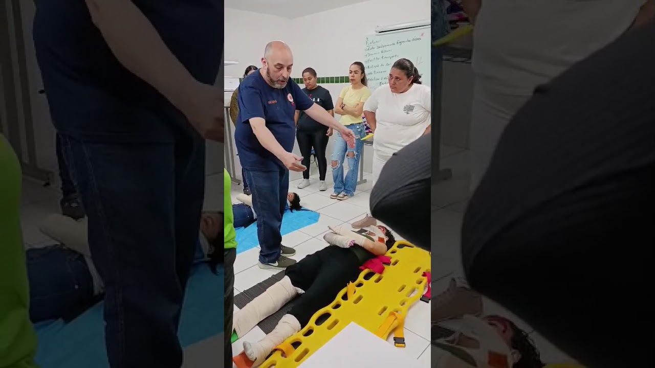 Aula Prática de Imobilização e Pranchamento