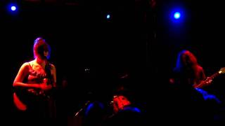 Best Coast - Sun don&#39;t shine - Live @ Debaser, Malmö 2010/05/19