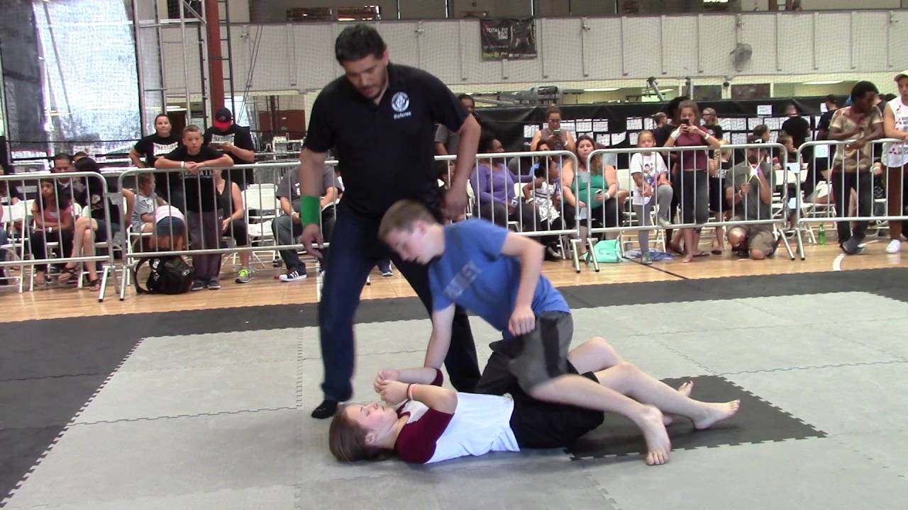 June 18, 2016 Operation Grapple Mat 1 Match 37 - YouTube