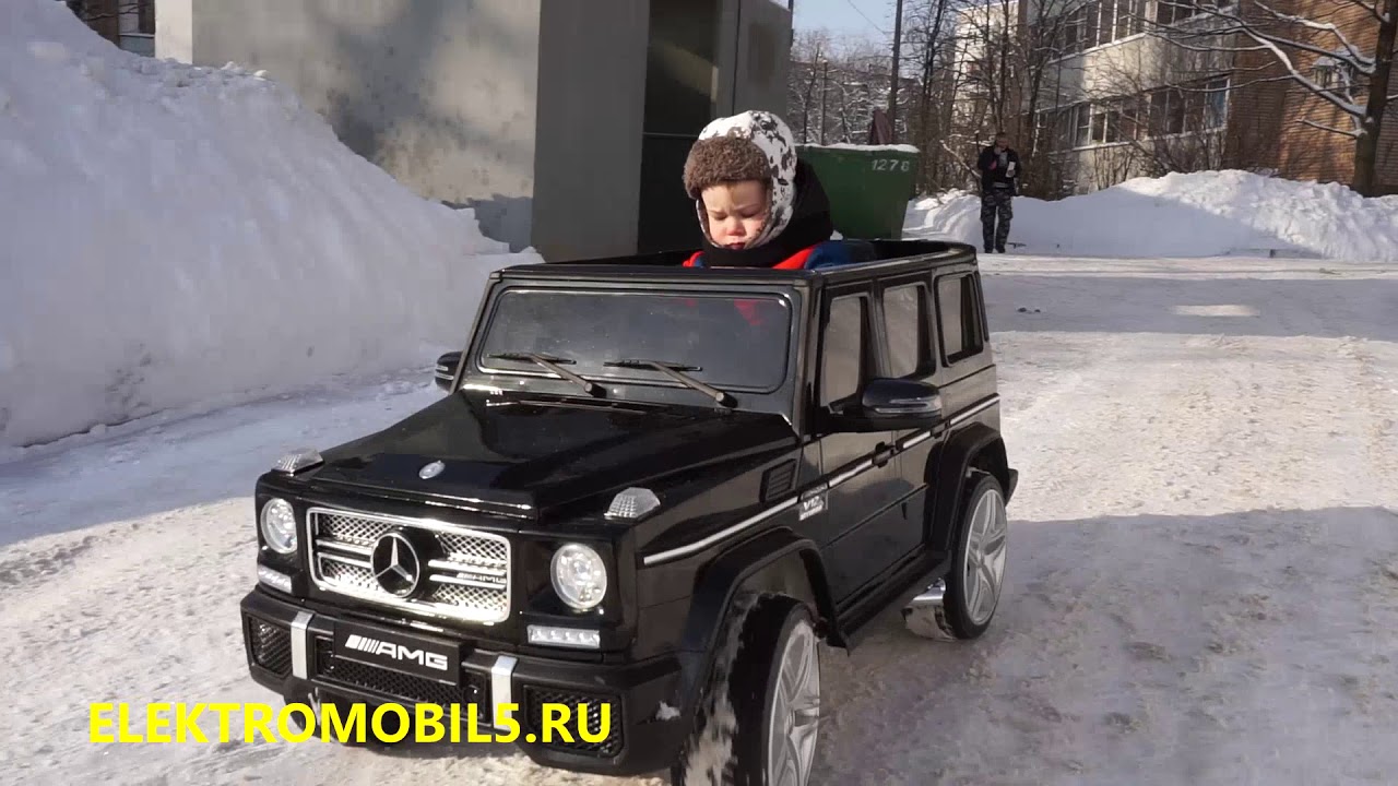 Детский электромобиль зимой