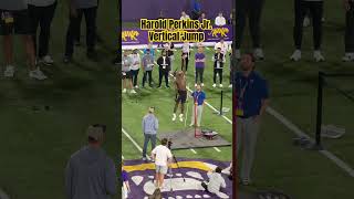 #LSU LB Harold Perkins Jr. with a 35-Inch Vertical Jump