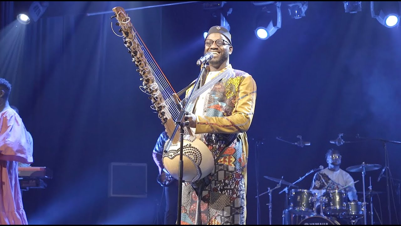 Watch Seckou Keita - Chaque Jour (Official Video) on YouTube Watch Seckou Keita - Chaque Jour (Official Video) on YouTube