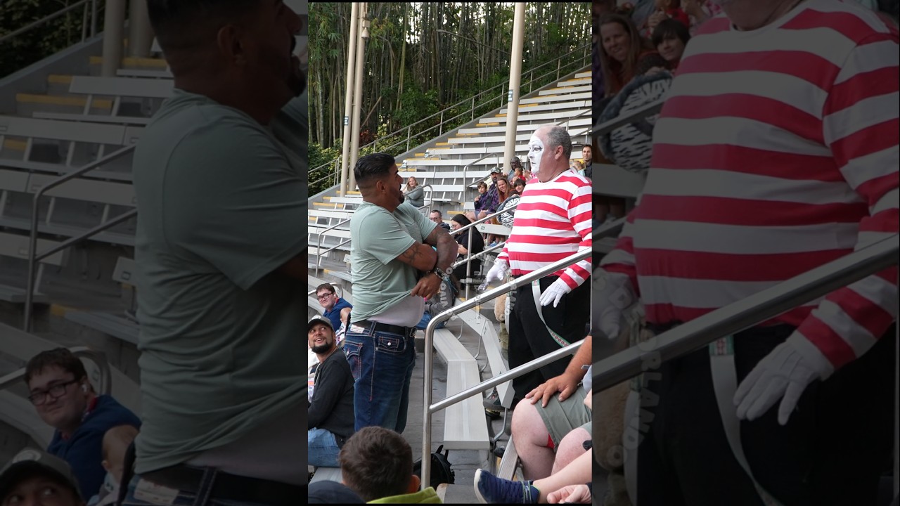 Tom o mímico não esperava por isso! 😮😱😂🤣#tomthemime #seaworldorlando #seaworldmime