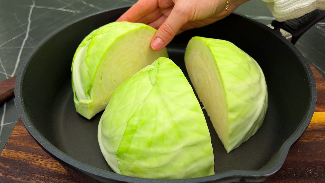 Just mix cabbage with potatoes! Better than pizza! The most delicious dinner in 10 minutes!