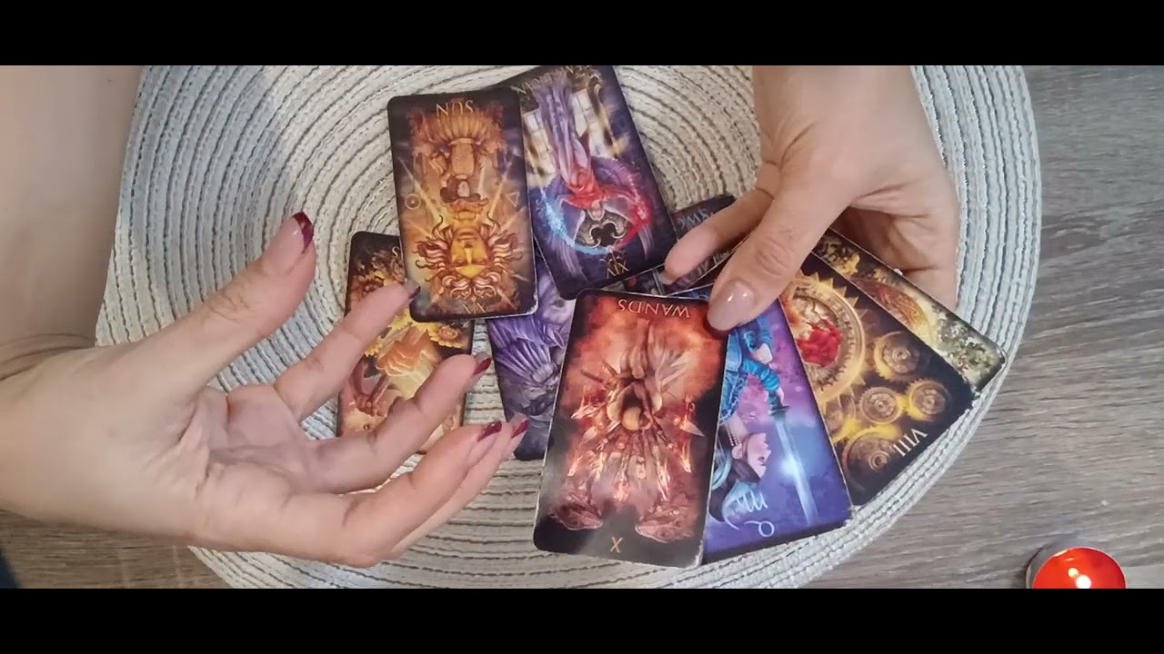 Минало, настояще и бъдеще с него/нея според Таро  КОНТАКТ :worldtaro3@gmail.com