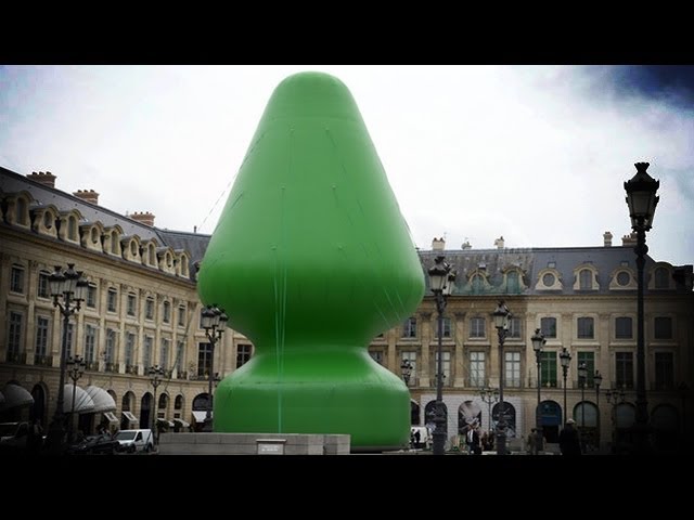 Massive Buttplug Causes Discomfort in France!