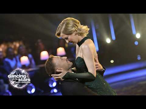 Izabela and Michał - Waltz | Dancing With the Stars 19