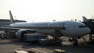 20160511 Singapore Airlines 9V-SWV Boeing 777-300ER SQ866 SIN-HKG Takeoff at SIN