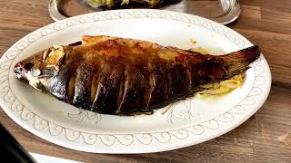 видео: Короп у сметані,запечений у духовці#БабусиніРецепти#запеченариба#фаршированариба#запеченийкороп картинка: Короп у сметані,запечений у духовці#БабусиніРецепти#запеченариба#фаршированариба#запеченийкороп