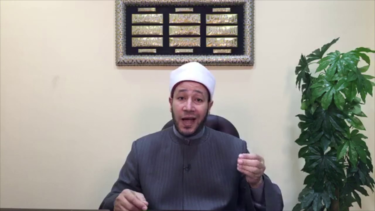 هل وضع المكياج والخروج به حرام؟