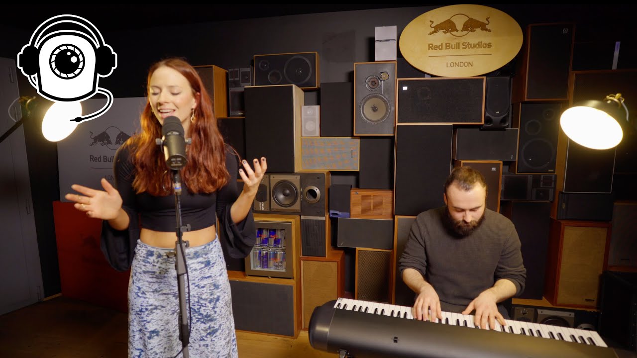 Ellie Hall - "Lay It On Me" (Video By True Odyssey Productions @ Red Bull Studios London)