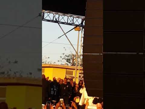 Rihanna performing Lemon Live