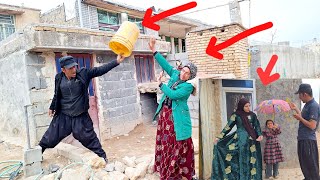 Download Lagu Mohammad's fight with Zarigol: and buying gifts for Zahra and Kausar MP3