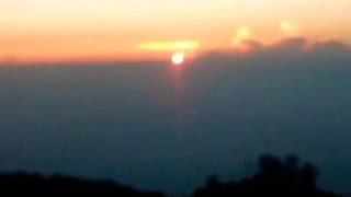 Story wa Instagram sunrise puncak lawu