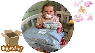 видео: Большая распаковка посылок с реборном Моникой!😱 картинка: Большая распаковка посылок с реборном Моникой!😱