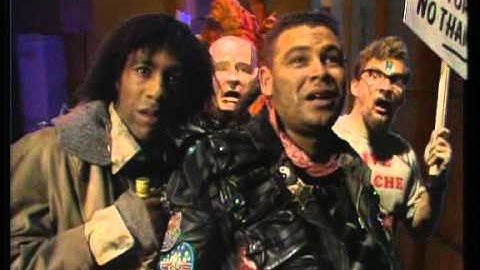 Red Dwarf Extras Season 03 Extra 06 - Easter Egg - Polymorph Deleted Scene