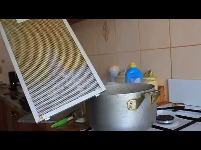 Как почистить вытяжку от жира.