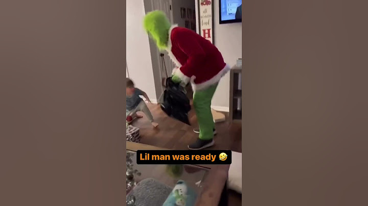 Throwing hands to save Christmas I respect it 🫡 (via haylee_b14/TT) #shorts