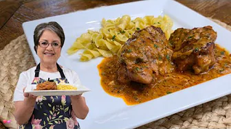 Smothered Chicken in Parmesan Gravy // Easy weeknight Meal ❤️