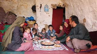 Living Underground : Family meal in a cave | Village life Afghanistan by Village Landscape 82,807 views 3 months ago 30 minutes