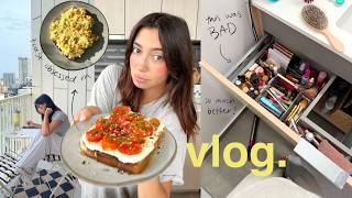 VLOG organizing my messy bathroom living out my childhood dreams