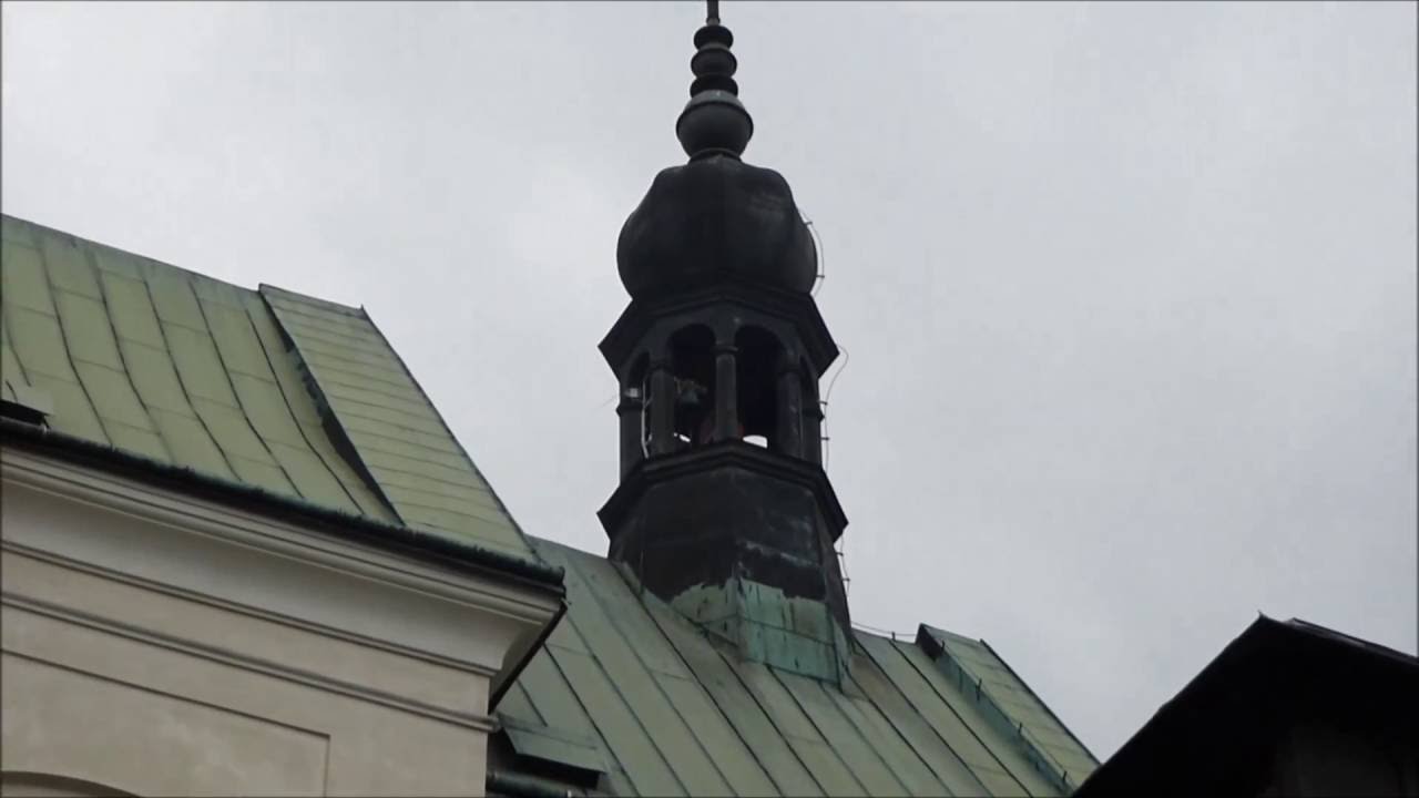 Porównanie dzwonienia Maryi Rozwadowskiej przed i po remoncie