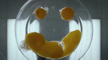 Smiley AND Squid RAIN scene (Watchmen s01e01)