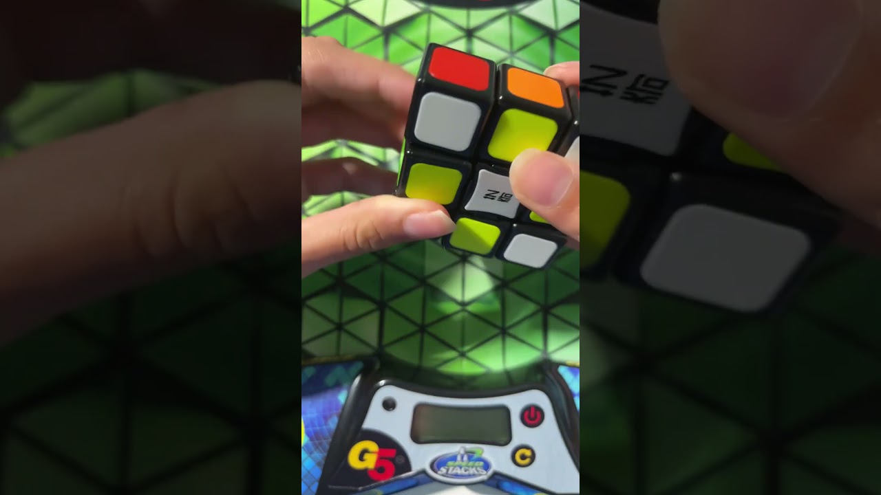 Checkerboard pattern on a floppy cube (1x3x3)