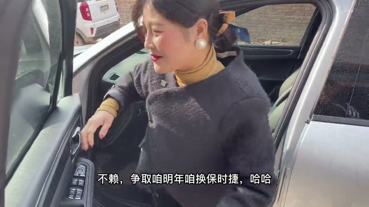 盘点农村回家过年的豪车，保时捷，宝马，奔驰，奥迪，豪车太多