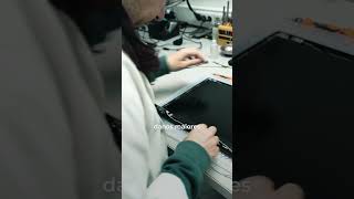 Portátil com Dobradiças Danificadas | You Get
Portátil com dificuldades a abrir ou fechar? 💻⚠️
Dobradiças danificadas podem parecer um problema mínimo, mas com o tempo podem comprometer o ecrã e até o funcionamento do equipamento.
Na You Get Repair fazemos a substituição das dobradiças e ajudamos a prolongar a vida útil do teu portátil.
Não deixes piorar. Pede já o teu orçamento gratuito ⬇️
https://youget.pt/servicos/reparacao-computadores-e-portateis/
#YouGetRepair #ReparaçãoPortáteis #Dobradiças #Portátil #Reparação #Leiria
😎 SEGUE-NOS:
Facebook: https://www.facebook.com/yougetportugal/
Instagram: https://www.instagram.com/yougetportugal/
Linkedin: https://www.linkedin.com/company/yougetportugal/
Twitter: https://t.me/yougetoficial
MAIS INFORMAÇÕES:
📲 Apoio ao Cliente WhatsApp: https://youget.pt/s/whatsapp
📞 +351 244 001 251 (chamada para a rede fixa nacional)
📩 info@youget.pt
#ifyouneed #youget Portátil com Dobradiças Danificadas | You Get