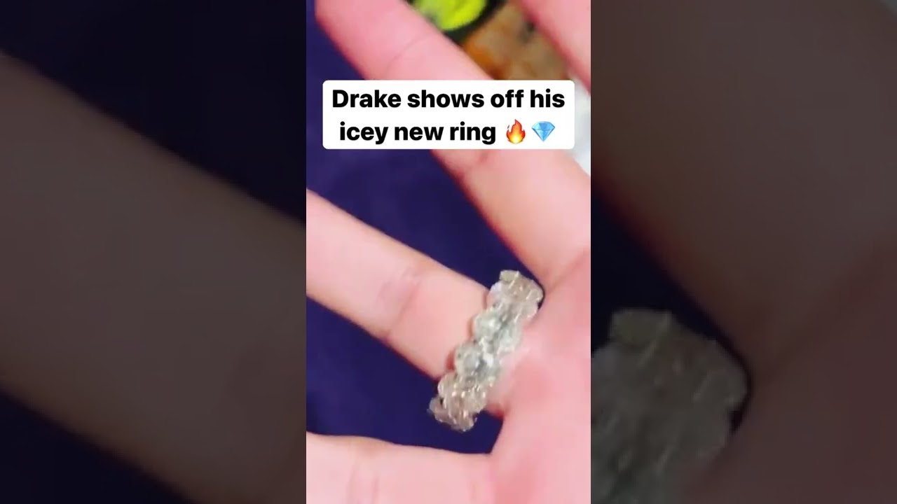 Drake’s new ring is CRAZY, them diamonds are hitting