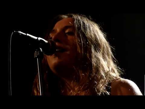 Izia - Life is going down - LIVE PARIS 2012