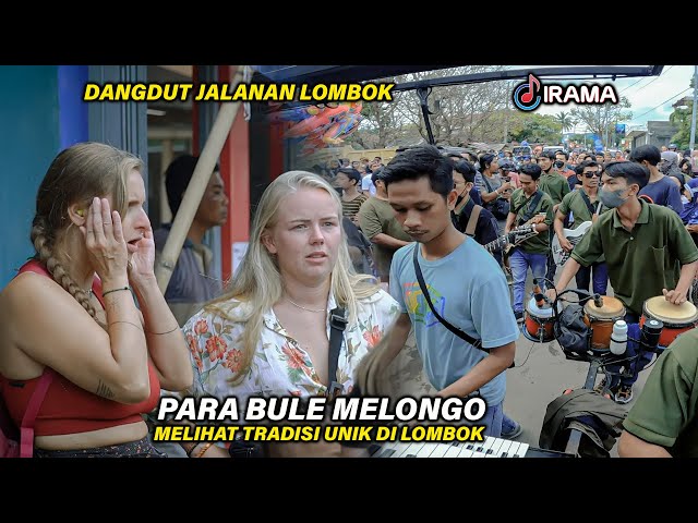 Musik Jalanan Lombok Bikin Para Bule Melongo Saat Irama Dopang Live Di Kuta Mandalika class=