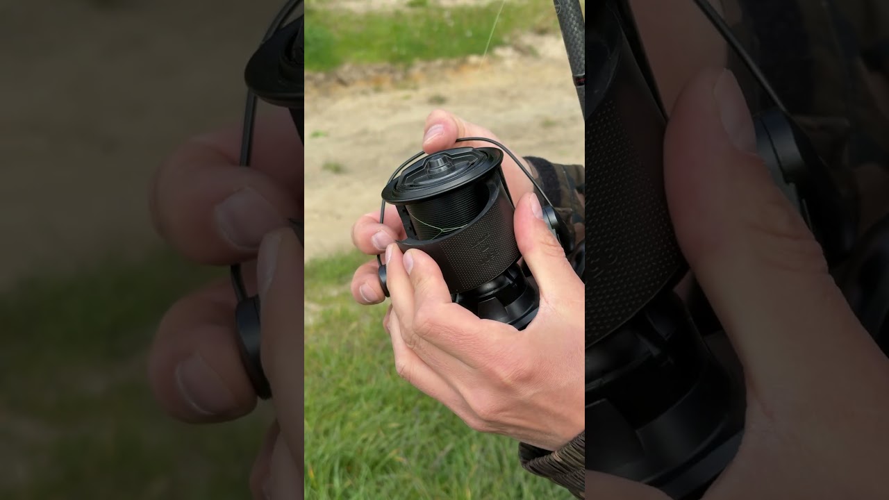 We quickly wind the fishing line onto the reel 