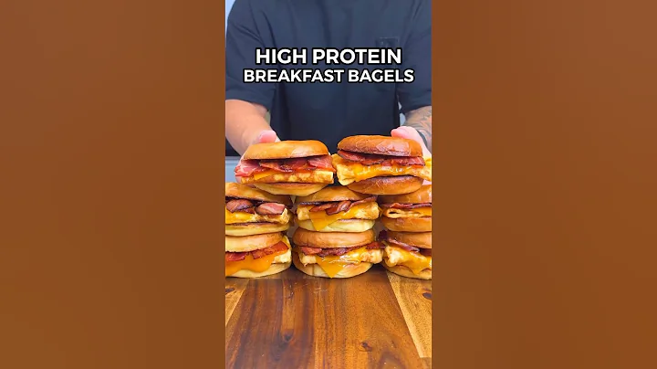 High Protein Breakfast Bagels! Only 470 Calories! 🍳🥓🥯 #food #shorts #highproteinrecipes