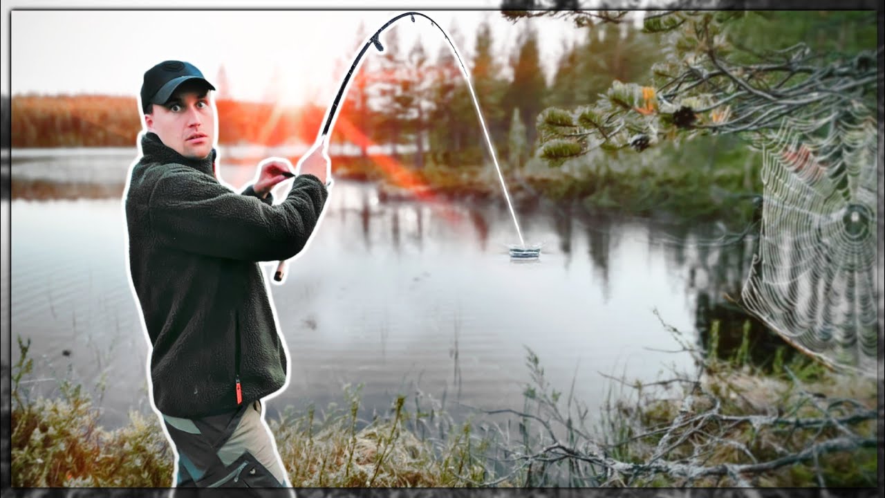 FISKEÄVENTYR VID VÅR AVLÄGSNA STUGA - Fiske i ett gömt träsk och stor sjö med mycket gädda!