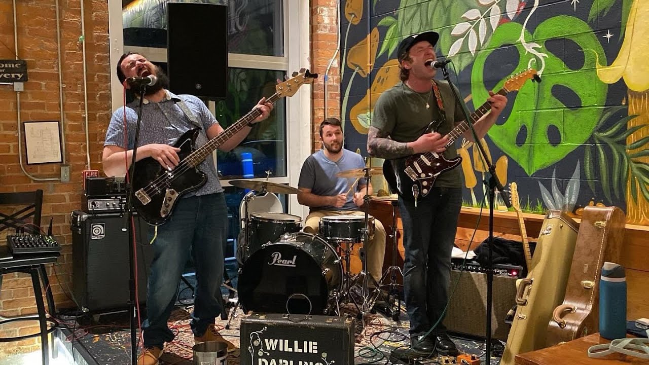 Willie Darling & The Smoked Peaches Live Shoveltown Brewery, Easton