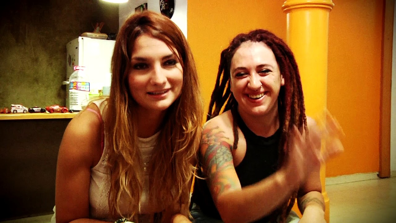 Hotel Paranoia- Mientras me río (videoclip oficial)