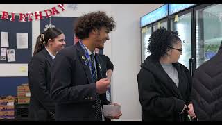 Community academy of Philadelphia students volunteer  Kensington free grocery store // Greater Goods