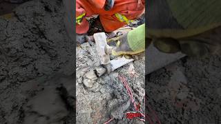 Pugged in the Pipeline (Pumping Concrete)
Relieving a blockage in the pipeline of a concrete pump.
#canadianconcretepumper #concretepumping #concrete #construction Pugged in the Pipeline (Pumping Concrete)