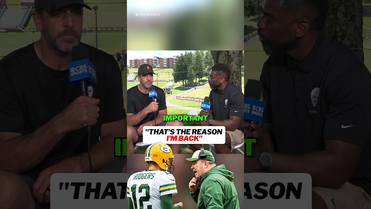 Aaron Rodgers came back one last time for Mike McCarthy ❤️ #nfl
