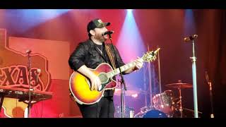Chris Young Famous Friends surprise appearance during Jimmie Allen's show at Billy Bob's 6.10.21
