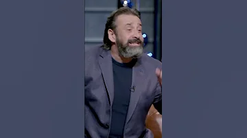 مفجأة كريم عبد العزيز للمغنى نبيل بو شعيل 