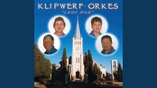 Video thumbnail of "Klipwerf - Voel Jy Soms Of Die Heer Te Ver Is"