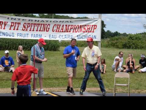 DSC 0016   International Cherry Pit Spitting Championship