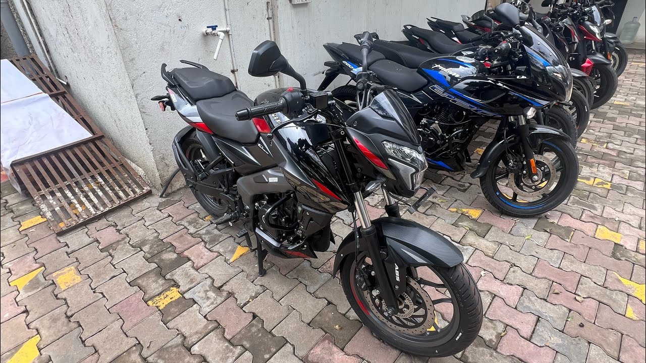 2025 new updates Bajaj ns200 let’s see and Dominar on miraj @razinrb 