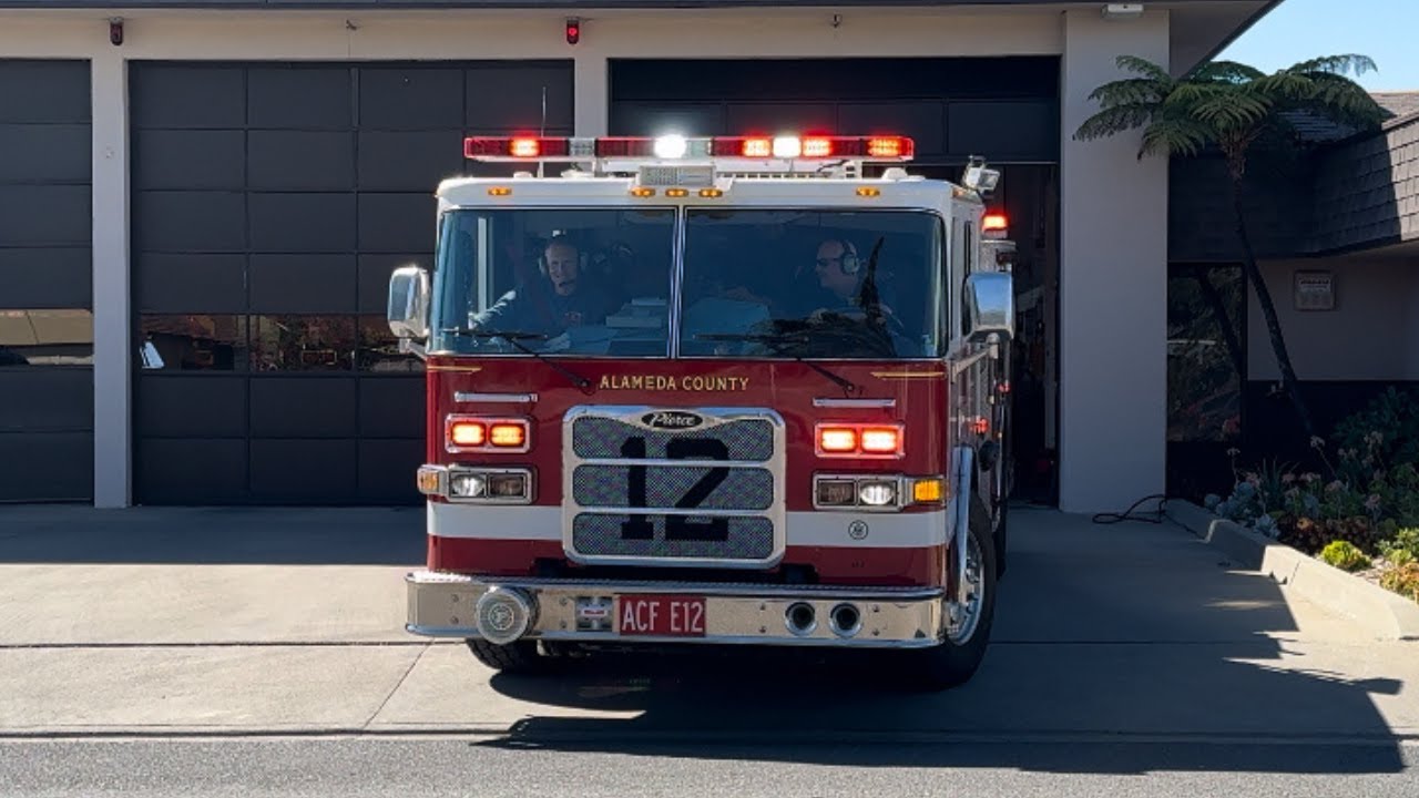 Alameda County Fire Dept. Engine 12 Responding - YouTube