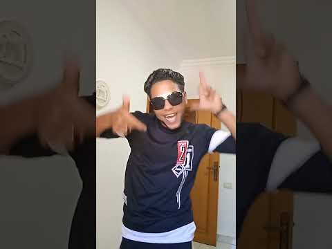 ما اشوفش وش امك طالعه بلكونه احمد الحوت يعمنا لايك واشتراك بس كده   لايك