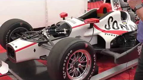 Basic differences between a 2017 IndyCar and an F1 car (with good audio)